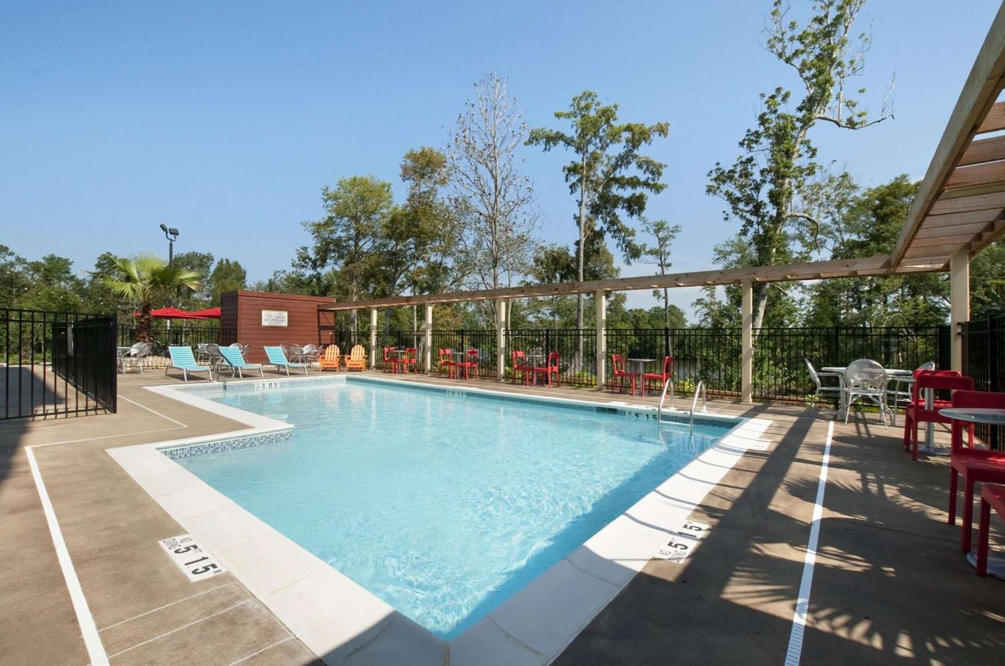 Home2 Suites By Hilton Biloxi/North/D'Iberville Екстериор снимка
